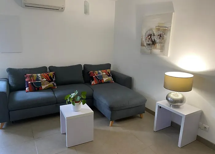 Valle Di Casa * סוטה